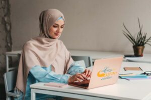 Female Online Quran Teacher in US